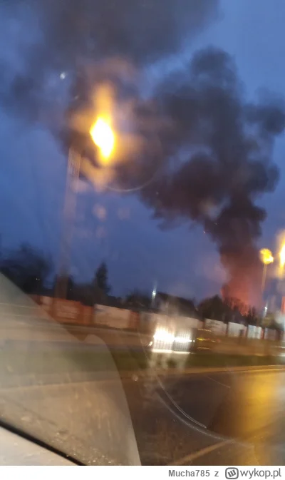 Mucha785 - #bialystok coś sie pali przy Wyszyńskiego