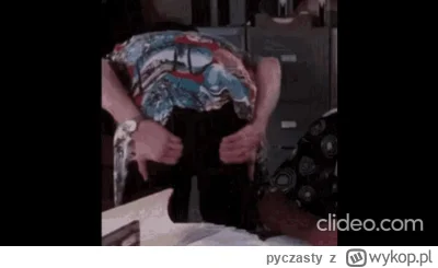 pyczasty - @CzikaKiri: https://streamable.com/thtld9