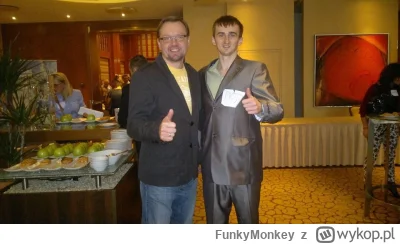 FunkyMonkey - A pamiętacie tego ananasa? 

#frajerzyzmlm | #parafiniuk