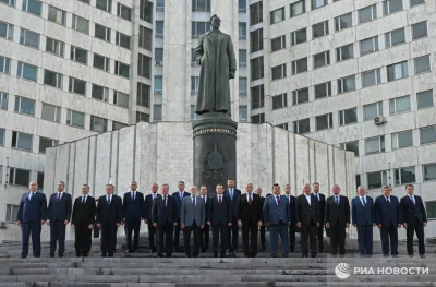 mobutu2 - @Nieszkodnik: Przez cały ten okres był tylko jeden bohater Rosji, którego n...