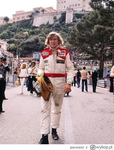 jaxonxst - 27 Maja, Grand Prix Monako 1979

Zdegustowany James Hunt po odpadnięciu z ...