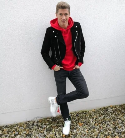 ruum - @RunAway268: przecież to Robert Lewandowski