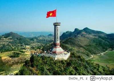 DeDe_PL - @WujekAdamek: Ogunie Flaga opuszczona do połowy.