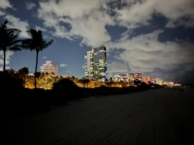 AMBIWALENTNYPSIUR - #przegryw #usa #mojezdjecie
#gta6 wyszlo wczesniej