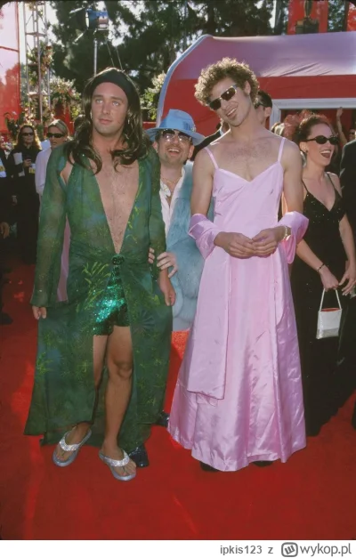 ipkis123 - Oglądalibyście film/serial gdyby te dwie osoby napisały do nich scenariusz...