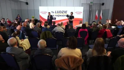 teoretyk_peklunku - Konferencja Finał Boss. Chryste panie ale się uśmiałem xD #polity...