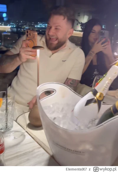 ElementalX7 - #famemma #primemma

Ale on jest żenujący i bez osobowości. Wygrał kilka...