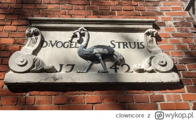 clowncore - Wy mówicie że Major nie żyje, a on ornamentem w Amsterdamie został 

#kon...