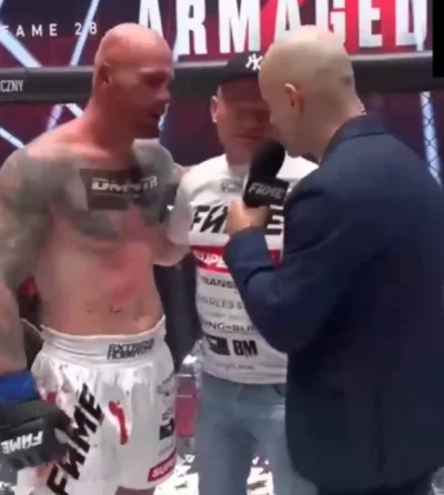 ZartosXXX - Pocałunek z tatkiem i piona z żoną xDD
Trochę jak w tej parodii 300
#fame...