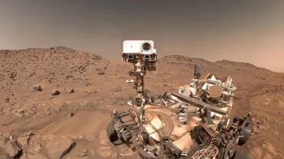 Kowalczuk77 - Ciekawy kamień o wymiarach około 80 centymetrów zbadany na Marsie.
Łazi...