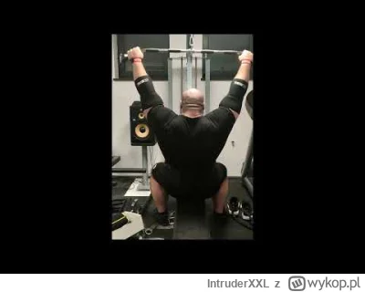 IntruderXXL - 250KG "Wąskim" Chwytem na klatę + 180kg x 7 JM press. 

No niestety jes...