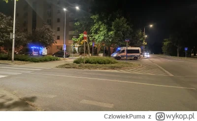 CzlowiekPuma - #warszawa i znowu polizei i straż pożarna ruszyły na sygnałach na Mary...