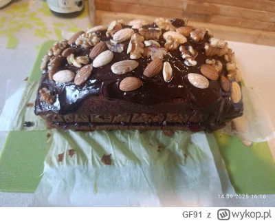 GF91 - #pieczzwykopem #bojowkapiekarska piernik z dżemem z czarnej porzeczki, polewą ...