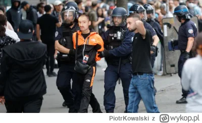 PiotrKowalski - #bonzo NEWS!: 

Niestety, Tiger został aresztowany we Francji. Podobn...