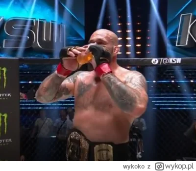 w.....o - Wyzerował browara na wywiadzie ( ͡º ͜ʖ͡º)

#ksw #famemma