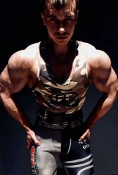 BELM0ND0 - @Lewusx ładnie ten Friz p-------ł