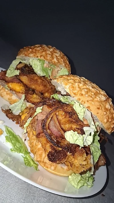 impact18 - #mcdonalds #drwal 
Może i wygląda jak g---o i smakuje jeszcze gorzej ale z...