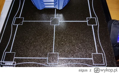 algus - Czego objawem mogą być te linie filamentu w środku kwadratów? 
#druk3d