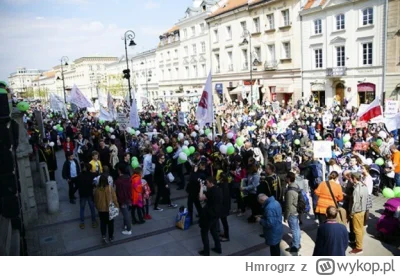 Hmrogrz - We Wrocławiu policja ruchem kieruje bo miasto zakorkowali. Przez centrum id...