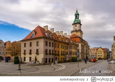 antekwpodrozy - Jelenia Góra to bardzo ciekawe miasto, które położone jest w Sudetach...