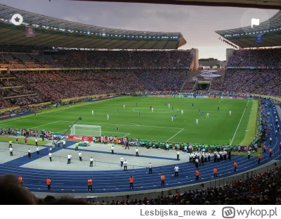 Lesbijska_mewa - #mecz czy na tym stadionie w Berlinie da się komfortowo obejrzeć mec...