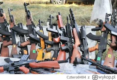 Cztero0404 - A więc gaśniczaki się zesrały o dziecko w Ukraińskim mundurze z zabawkow...