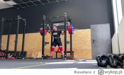 Kasahara - @Pan_Szeryf: 112-114 kg. Dziś 95,5 kg miałem rano. Tu film z tego 300 kg s...