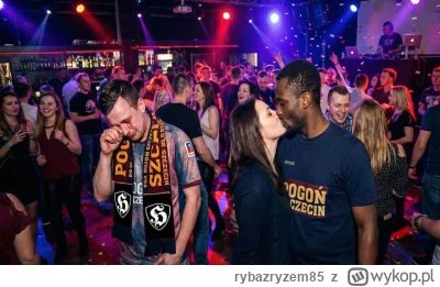 rybazryzem85 - Na chatę tego kretyna powinny wjechać bagiety.
Klub nie czekając na de...