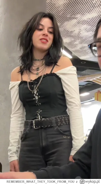 REMEMBERWHATTHEYTOOKFROM_YOU - XD

#logikarozowychpaskow #bekazrozowychpaskow #hehesz...