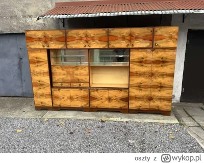 oszty - Trafiła mi się vintage mirabelka więc i paczkomat musi być vintage (｡◕‿‿◕｡)

...