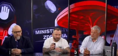 mam_spanko - Tego się nie da oglądać przez tych typów xD

Same komunały, zero analizy...