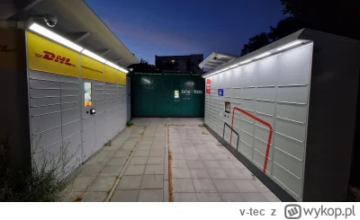 v-tec - "Paczkomatowy" zaułek. W sumie 4 "paczkomaty", co ciekawe, nie ma inpostowego...