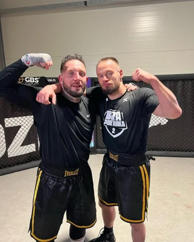 Antybuka - A pamiętacie historie Wojciech Gola vs Xayoo? xD 

Gdzie w tle była histor...