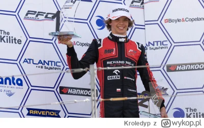 Kroledyp - #f1 
Gówniarz zasrany, odejmuje Robertowi od ust słoiczek z leczem