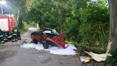 Koner1391 - Wypadek pod Gościszewem niedaleko Sztumu (woj. pomorskie). Samochód osobo...