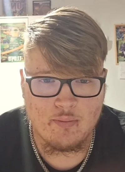 51431e5c08c95238 - Mirki powiedzcie mi czy z taką twarzą mam szansę spenetrować grazy...