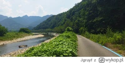 Jgruyf - Dzisiaj sobie przejechałem 116 km z Czungdżuszi do Czongdżuszi. 33°C. Odczuw...