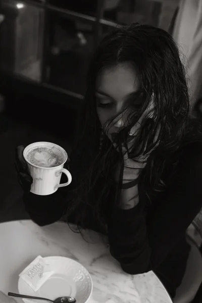 n.....8 - uświadomiłam dziś sobie, że z wiekiem kawa wcale nie zaczyna smakować lepie...