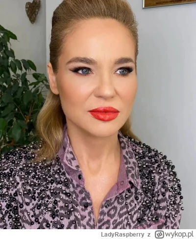 LadyRaspberry - Żadne Mariole. Żadne Laluny.
Pani Joasia to królowa, lwica FF!

To mó...