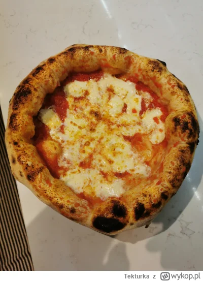 Tekturka - Jedyne czego jej brakowało to bazylii i smaku ( ͡º ͜ʖ͡º) #pizza #gotujzwyk...