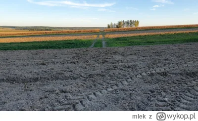 mlek - nic tak nie wqrwia na #rower jak rolnik który se zaorał polną drogę
#oswiadcze...