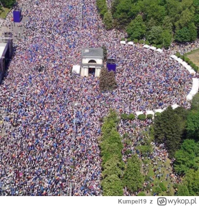 Kumpel19 - W Kiszyniowie odbył się wiec poparcia i żądań  rządowego kursu na rzecz in...
