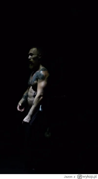 Jazon - #kalistenika #pokazforme #silownia
A takie tam nocne prężonko ostatnio było p...