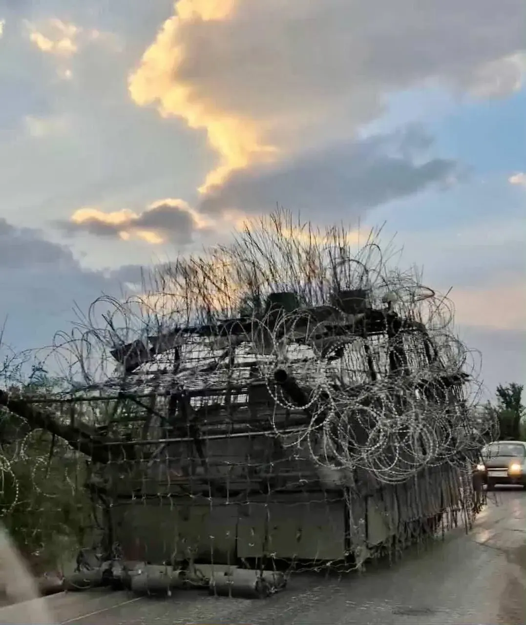 wfyokyga - Czołg typu jeż