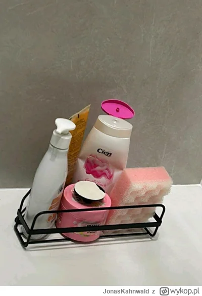 JonasKahnwald - Mireczki u dziewczyny w łazience odkleiło się to przyrządzenie, czym ...