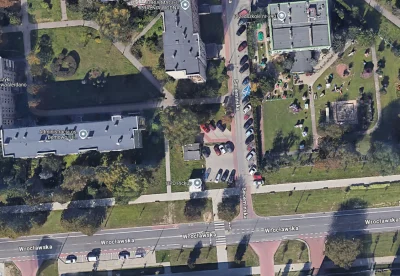 lycaon_pictus - >wyglada jak Wrocławska naprzeciwko Biedry. Szeroki chodnik ( ͡° ͜ʖ ͡...