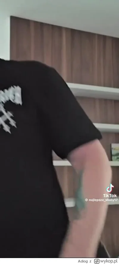 Adiog - 11k opłat stałych to on musi 20k zarobić miesięcznie żeby na 2 dzieci i karyn...