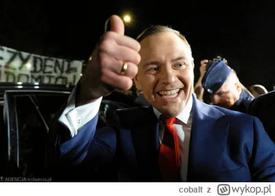 cobalt - > Na oczach dzieci bawiących się na szkolnym boisku 27-letni mężczyzna zaata...