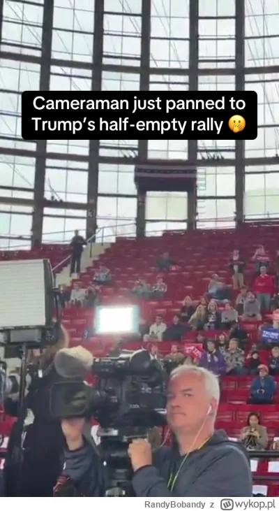 RandyBobandy - Ale tłumy, podobno 10 razy tyle ludzi stało na zewnątrz, bo nie mogli ...