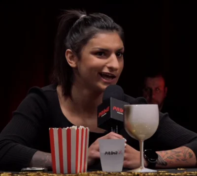 MelonUsk - @MelonUsk: no dobra, dam nawet dyszkę za ten zadziorny kobiecy uśmiech (╭☞...